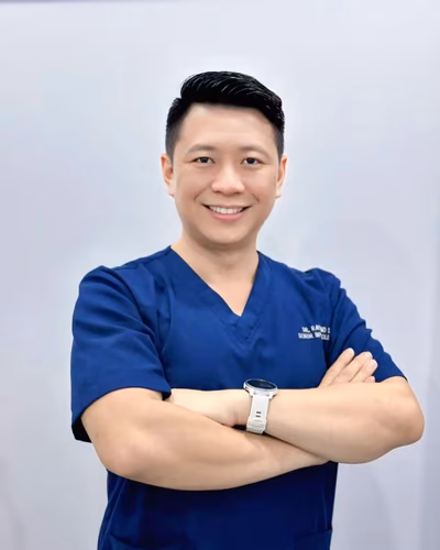 Implant dentist Dr. Raymond Su at Lau Dental Clinic in Sri Petaling Kuala Lumpur